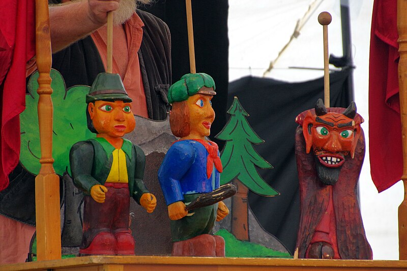 File:3.9.16 3 Pisek Puppet Festival Saturday 014 (29166331970).jpg