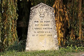 Stèle rappelant le passage d'un détachement de l'armée Patton