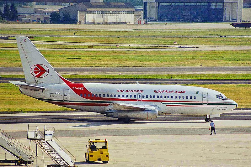 File:7T-VEZ B737-2T4 Air Algerie FRA 29AUG99 (6136782090).jpg