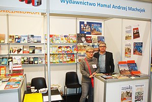 7 Salon Ciekawej Książki Łódź 2017 stoiska wydawnictw 12 Hamal Books Andrzej Machejek