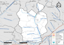 Carte en couleur présentant le réseau hydrographique de la commune