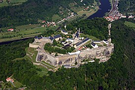 Fästning Königstein med staden med samma namn, 2008