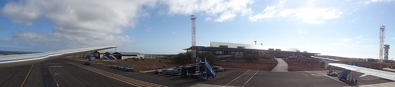 File:Aeropuerto Ecológico de Galápagos, Baltra Island.JPG