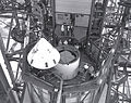 Спутник Пегас внутри макета корабля Аполлон.