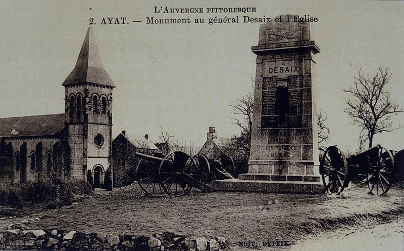 File:Ayat monument à Desaix.jpg