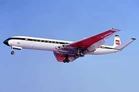 Un Comet 4B de la British European Airways (BEA) à l'approche à l'aéroport de Berlin-Tempelhof, en 1969.