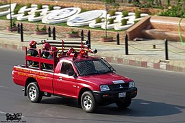 Bangladesh Fire Service and Civil Defence Mitsubishi L200 pickup. (33185824335).jpg