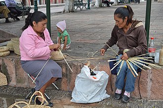 Women making baskets with the weaving technique in Cuitzeo, Michoacan BasketsCuitzeo06.JPG
