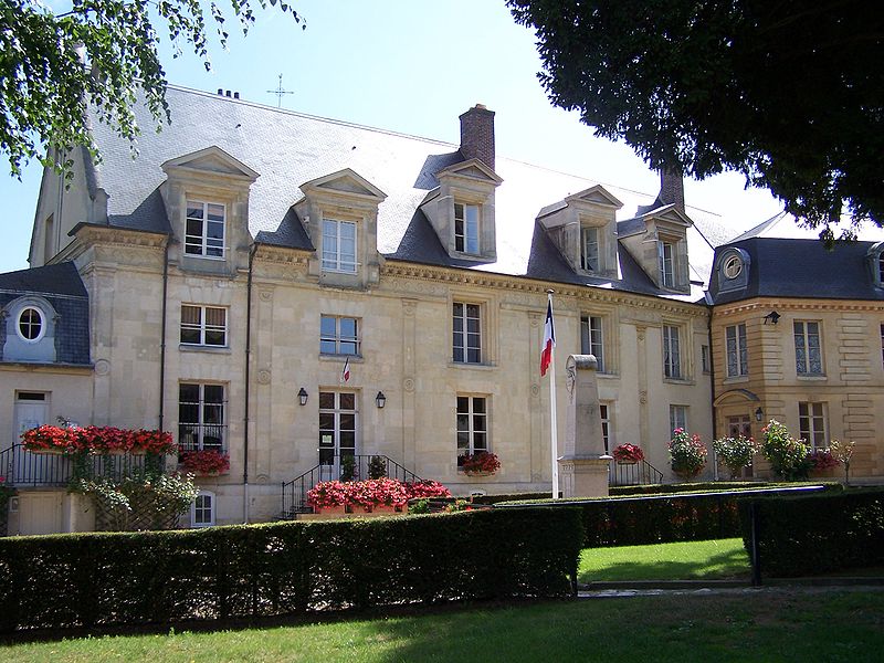 File:Bazemont Mairie.JPG