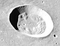 Kráter Bessel na snímku z Apolla 15.