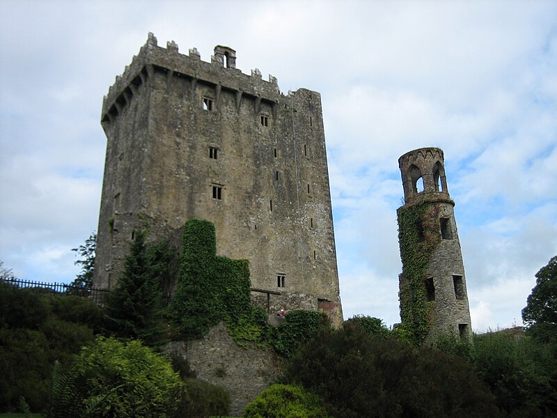 File:Blarney Castle 3.jpg