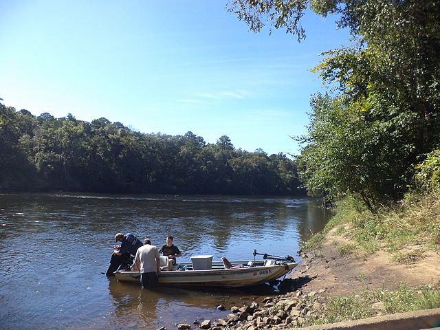 Boaters on the Flint River in Dougherty County