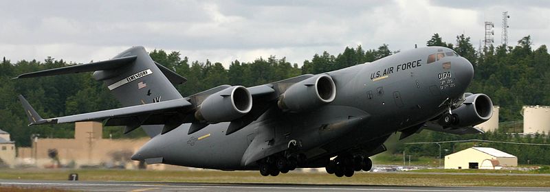 File:C-17 lifting off from Elmendorf (2624003434).jpg