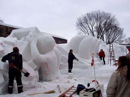 Sculptors at work, Québec winter festival