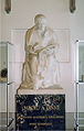 Carolina Rediviva Linnaeus statue.jpg