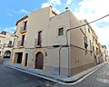 Habitatge al carrer Jesús, 2 (la Pobla de Montornès)