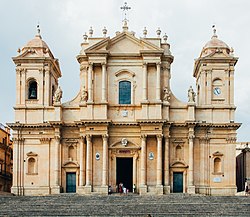 Duomo di Noto (1694-1703, 1776), opera di Rosario Gagliardi e Vincenzo Sinatra