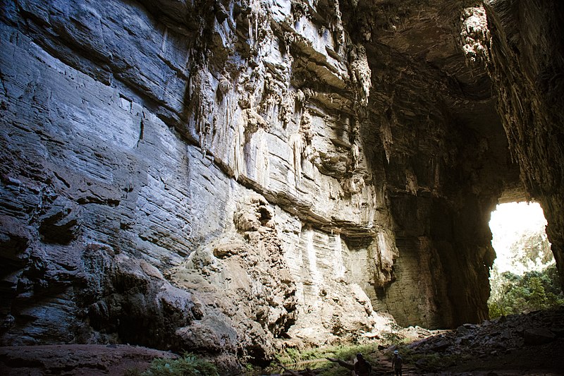 File:Caverna do Janelão-6.jpg