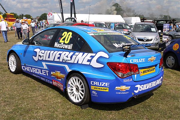 MacDowall's Chevrolet Cruze from the 2011 British Touring Car Championship.