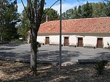 La chiesa con in evidenza le porte di ingresso dei pendentes