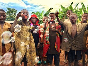 Children Burundi (28032630089).jpg