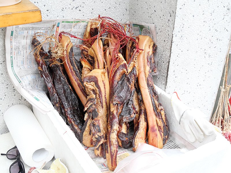 File:Chinese dried pork belly in Hong Kong.jpg