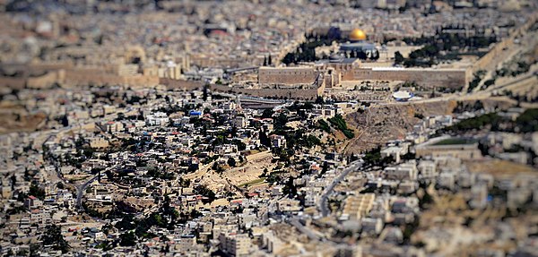 The "City of David", or the Palestinian village of Wadi Hilweh, shown from the air in 2013 City of David, Wadi Hilweh - Palestinian village, Israeli settlement, Archaeological site - from the air.jpg