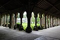 Cloitre de l'abbaye blanche de Mortain.jpg