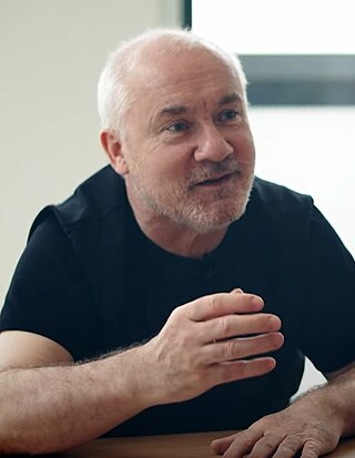 <span class="mw-page-title-main">Damien Hirst</span> British artist (born 1965)