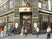 Hennes & Mauritz - Wikipedia
