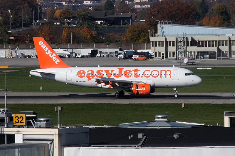 File:EasyJet Airline Airbus A319-111 HB-JYC (24557991976).jpg
