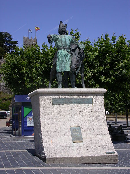 File:Estatua en honor de Alfonxo IX, Baiona, Pontevedra.JPG