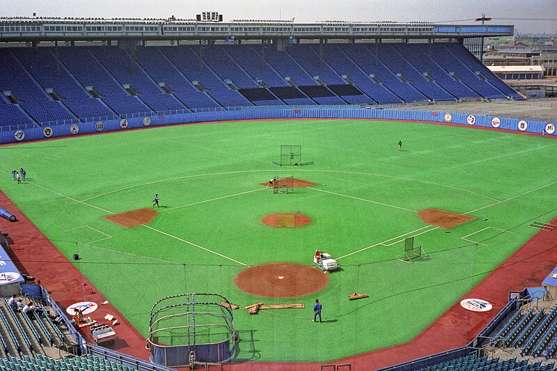 File:Exhibition Stadium before the Toronto Blue Jays faced the Chicago White Sox on May 27, 1988 1.jpg