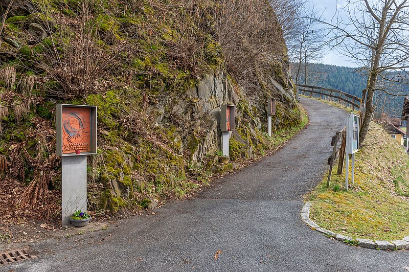 File:Feldkirchen Sankt Ulrich Kirchsteig Kreuzweg 16032024 0890.jpg