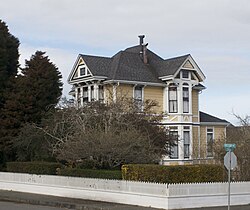 Ferndale CA Rectory 563 Ocean.jpg