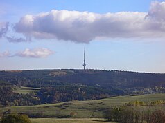 Zamek rybacki z wieżą radiową widziany od strony północno-zachodniej