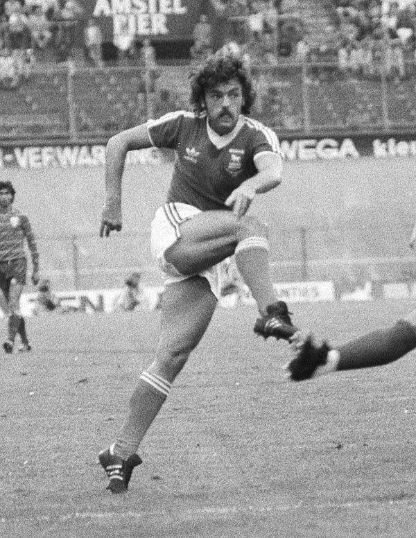 Wark scoring in a friendly against Standard Liège in August 1981