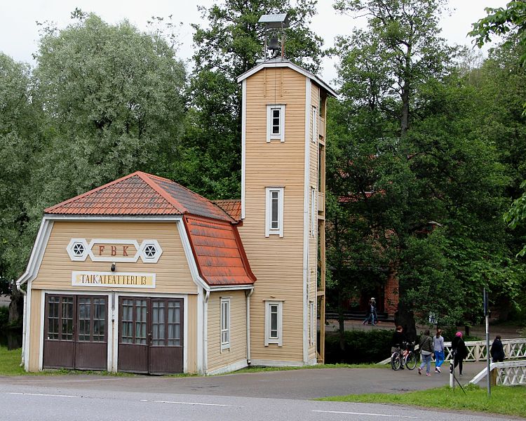 File:Fiskars, paloasema, fire station.jpg