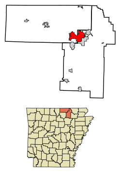 Location of Cherokee Village in Fulton County and Sharp County, Arkansas.
