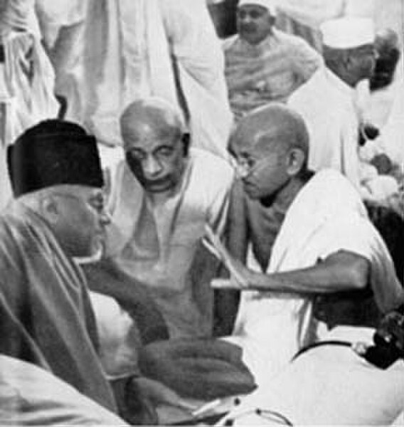 Azad, Patel, and Gandhi at an AICC meeting in Bombay, 1940