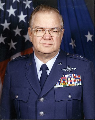 <span class="mw-page-title-main">William L. Kirk</span> United States Air Force general