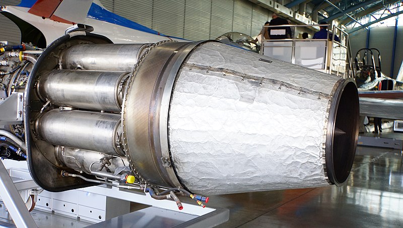 File:General Electric J47-GE-27 turbojet engine combustor section & exhaust nozzle left rear view at Hamamatsu Air Base Publication Center November 24, 2014.jpg