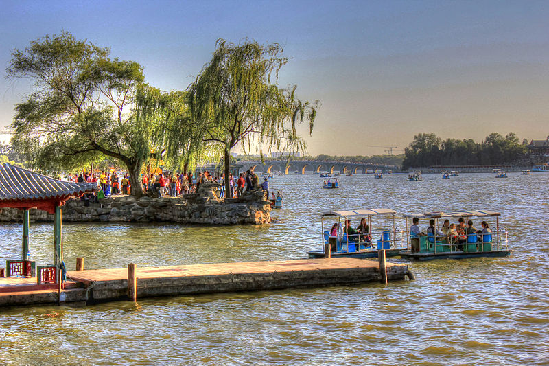 File:Gfp-beining-summer-garden-palace-lake-and-shore-at-summer-palace.jpg