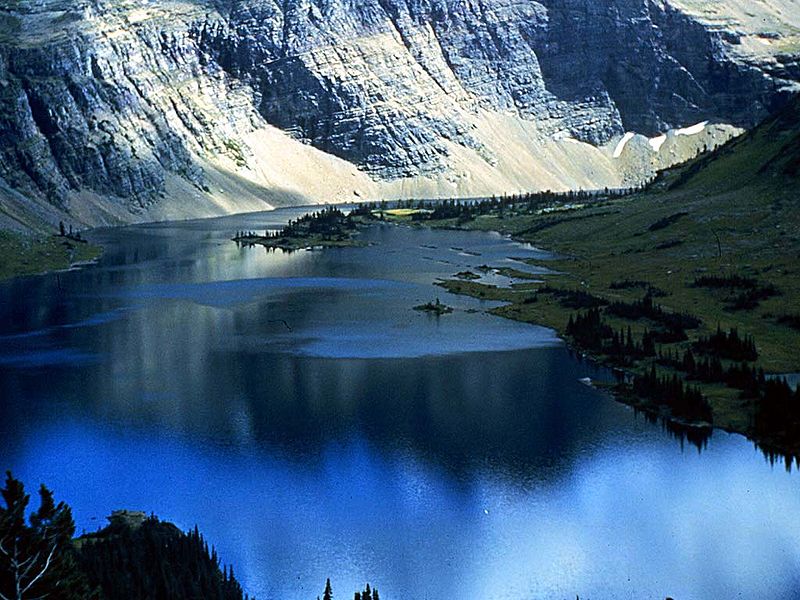 File:Glacier hidden lake.jpg