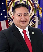 Ralph Torres Nord-Marianenes guvernør (2015–).