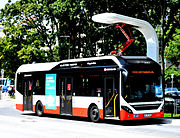 Volvo 7900 Electric Hybrid an der Ladestation in der Adenauerallee