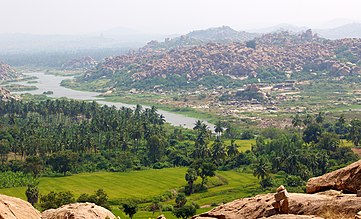 ತುಂಗಾ ಭದ್ರಾ ನದಿ ತಟದಲ್ಲಿರುವ ಅಂಜನಾದ್ರಿ ಪರ್ವತ