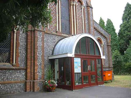 Holy Trinity Church Frogmore geograph.org.uk 37000