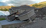 Miniatuur voor Bestand:House destroyed by landslide.jpg