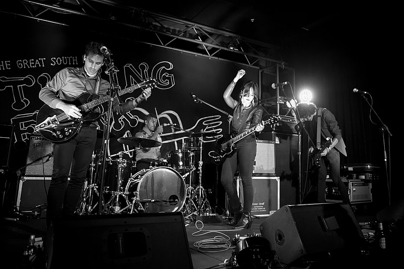 File:Howling Bells, Tuning Fork, September 2014 01.jpg